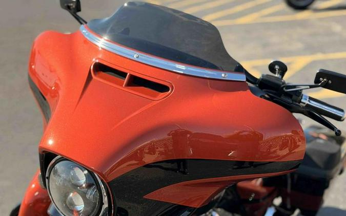 2017 Harley-Davidson® FLHXSE - CVO™ Street Glide®