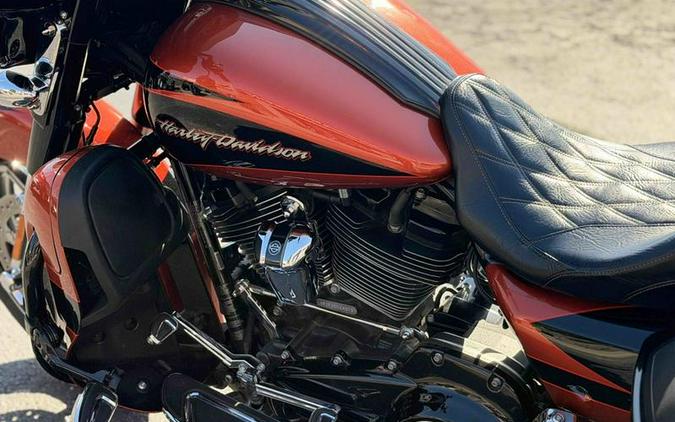 2017 Harley-Davidson® FLHXSE - CVO™ Street Glide®