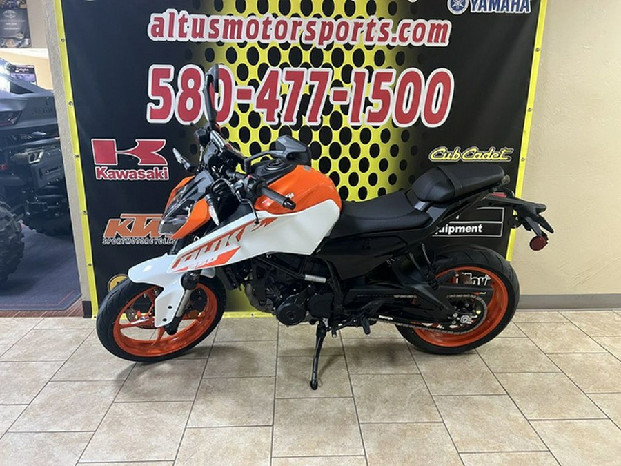 2024 KTM Duke 250