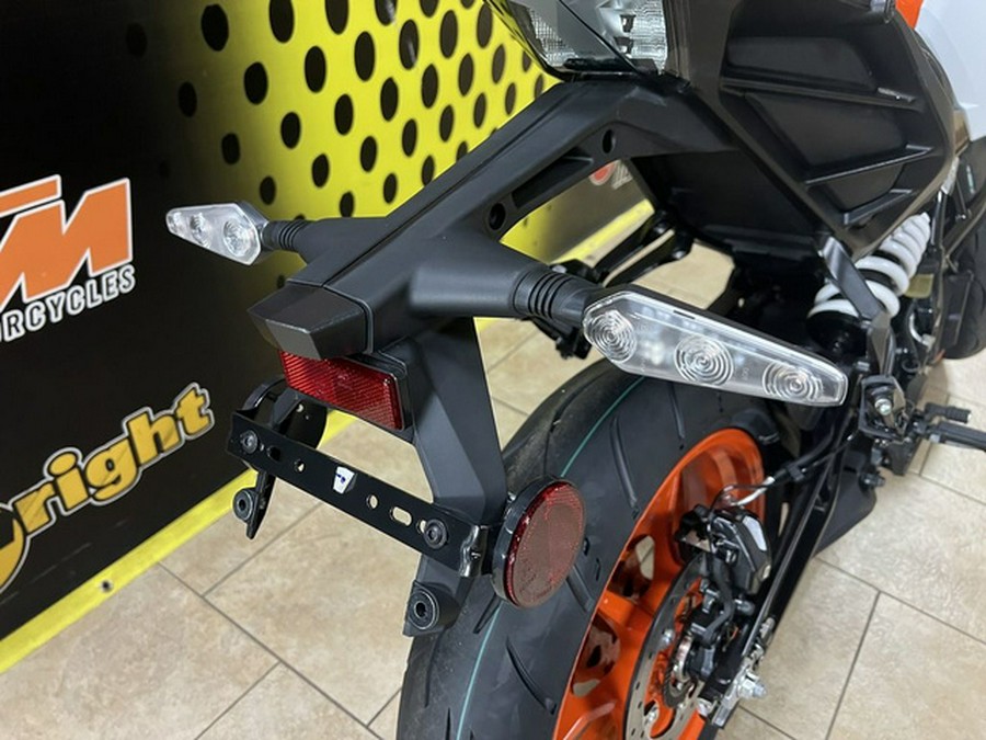 2024 KTM Duke 250