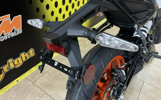 2024 KTM Duke 250