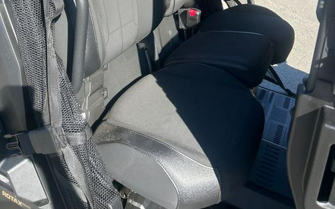 2026 Can-Am Defender MAX XT HD11