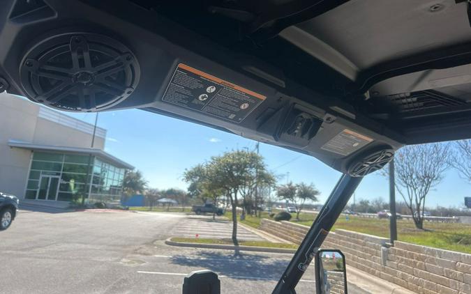 2026 Can-Am Defender MAX XT HD11