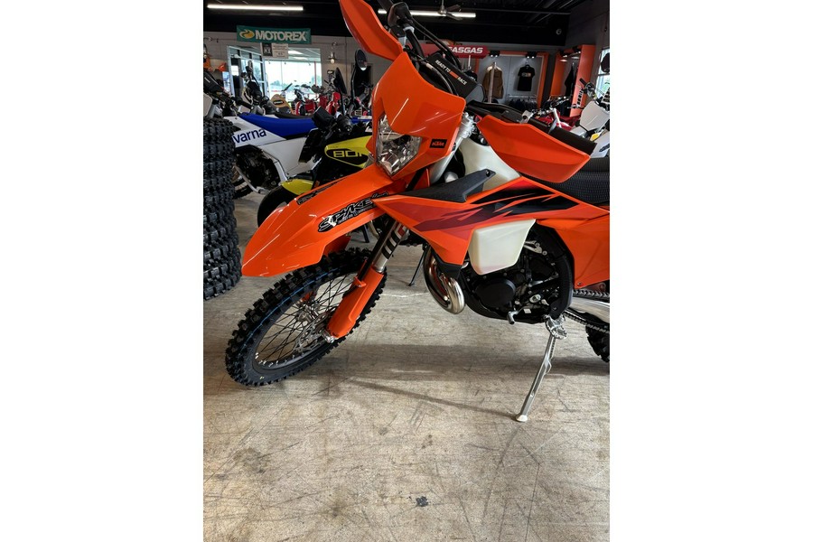 2027 250 XC-W - KTM