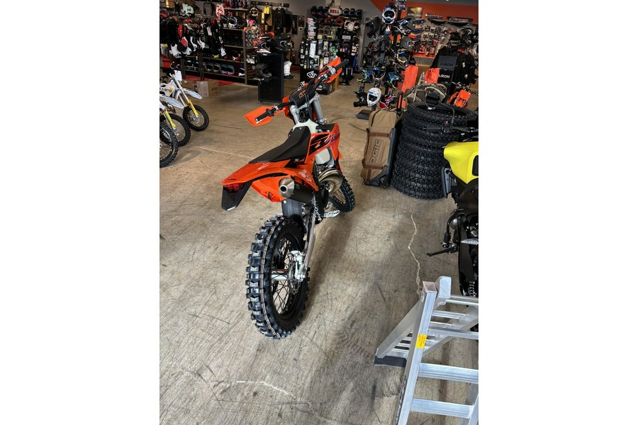 2027 250 XC-W - KTM