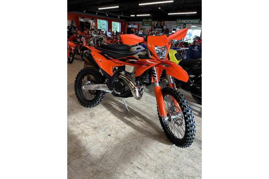2027 250 XC-W - KTM