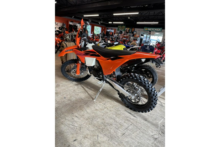 2027 250 XC-W - KTM
