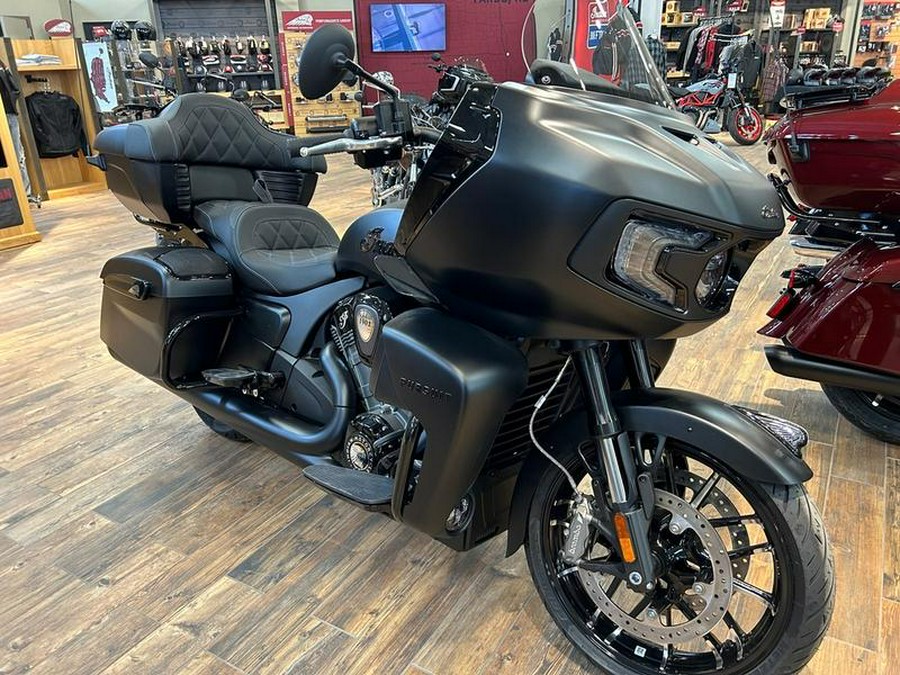 2024 Indian Motorcycle® Pursuit® Dark Horse® with PowerBand Audio Package Black Smoke