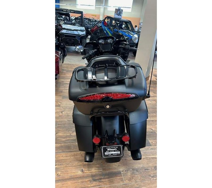 2024 Indian Motorcycle® Pursuit® Dark Horse® with PowerBand Audio Package Black Smoke