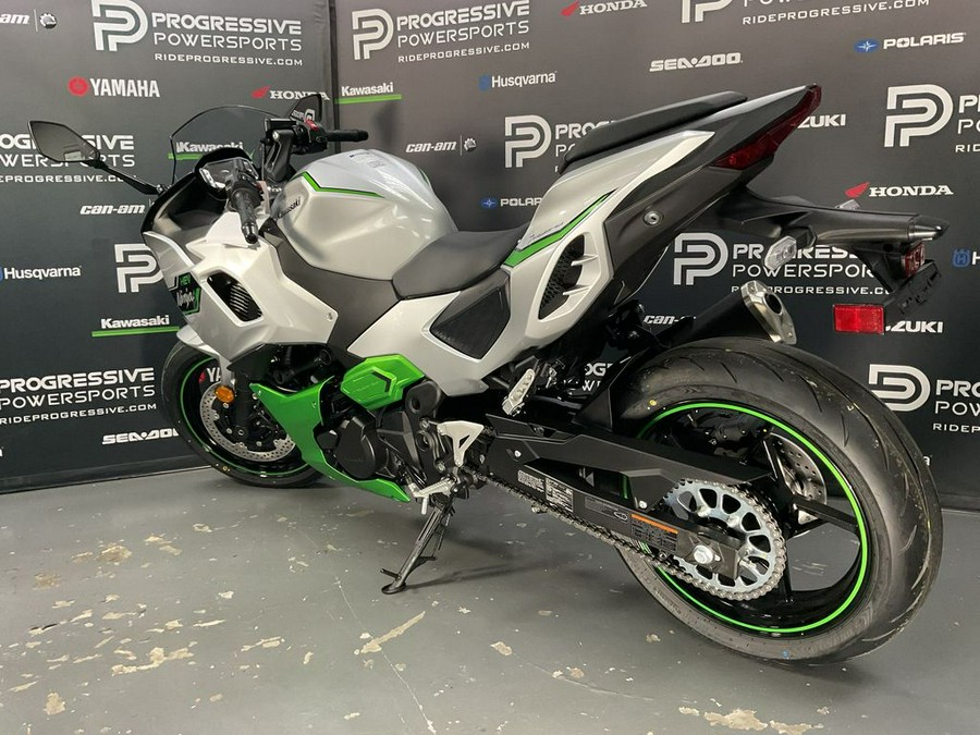 2024 Kawasaki Ninja® 7 Hybrid ABS