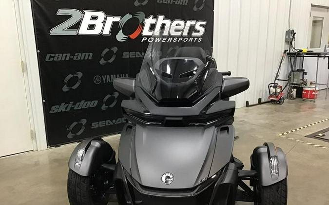 2026 Can-Am® Spyder RT Limited Dark