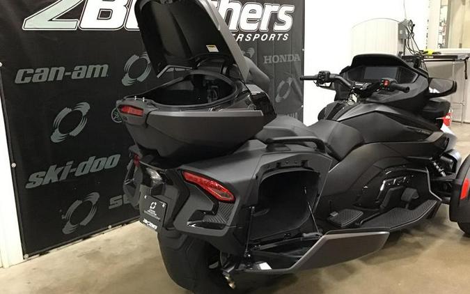 2026 Can-Am® Spyder RT Limited Dark