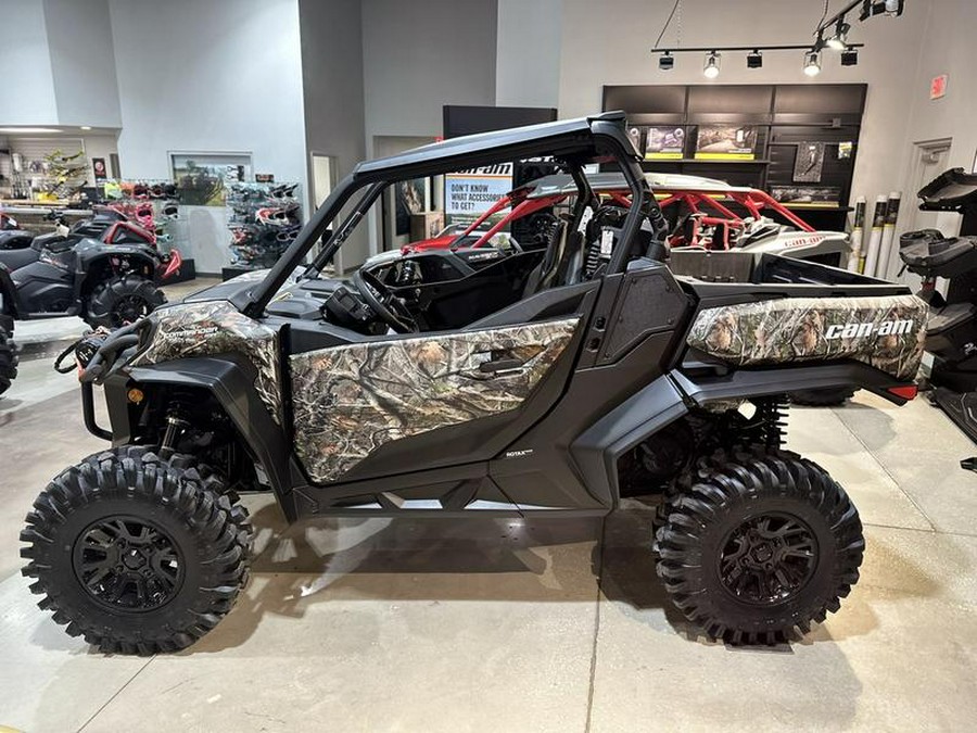 2026 Can-Am® Commander X mr 1000R Dark Wildland Camo