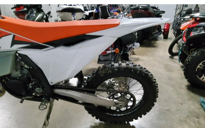 2023 KTM 300 XC