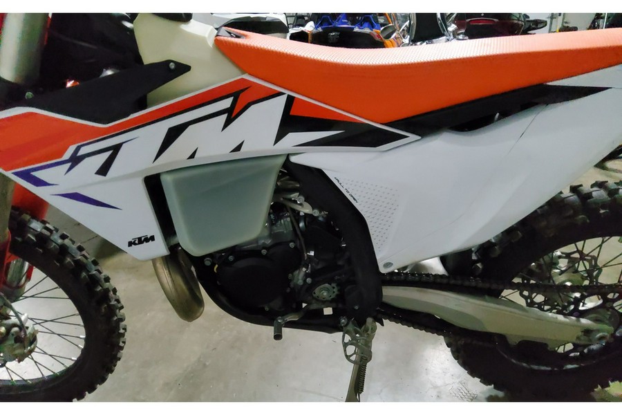 2023 KTM 300 XC