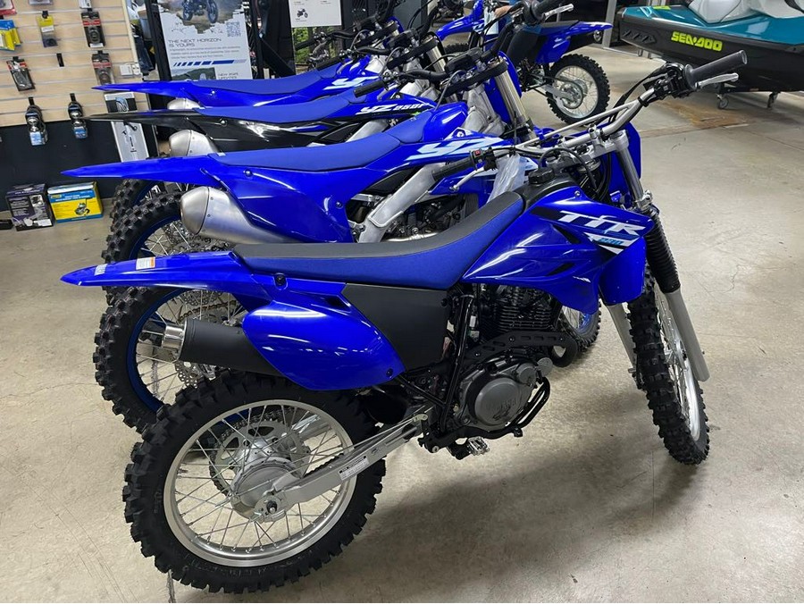 2025 Yamaha TT-R230 CA