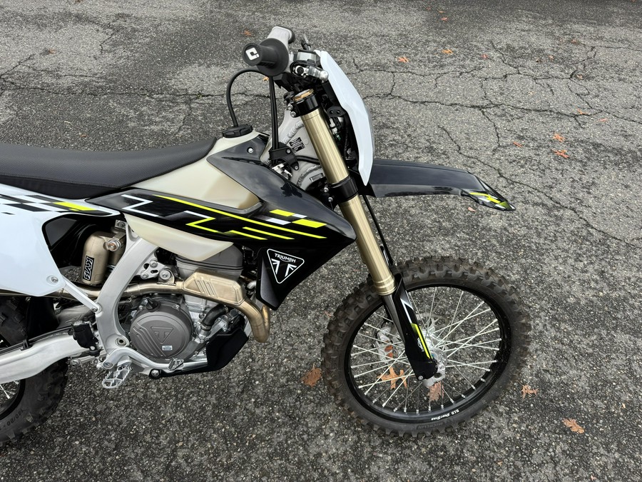 2026 Triumph TF250E - JET BLACK - PURE WHITE