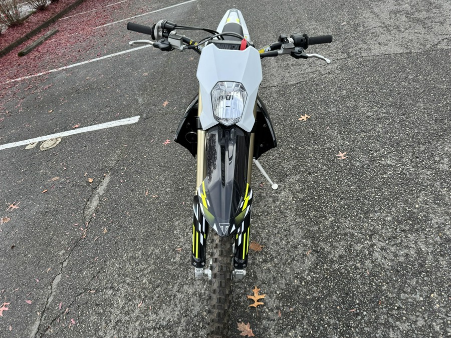 2026 Triumph TF250E - JET BLACK - PURE WHITE