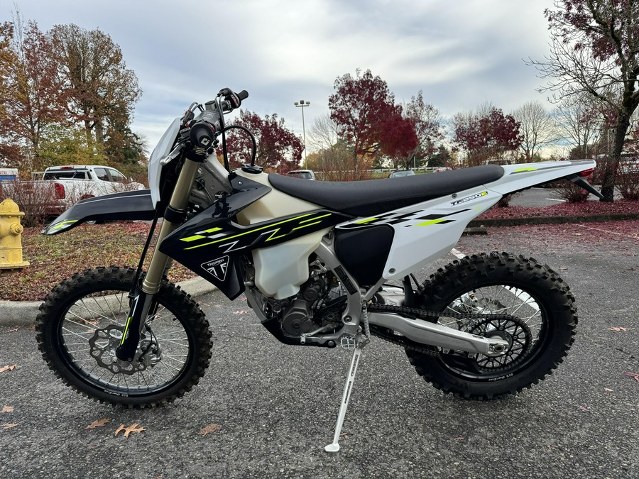 2026 Triumph TF250E - JET BLACK - PURE WHITE