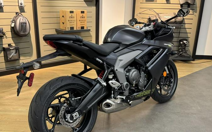 2025 Triumph Daytona 660 Satin Granite/Satin Black