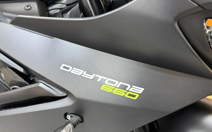 2025 Triumph Daytona 660 Satin Granite/Satin Black