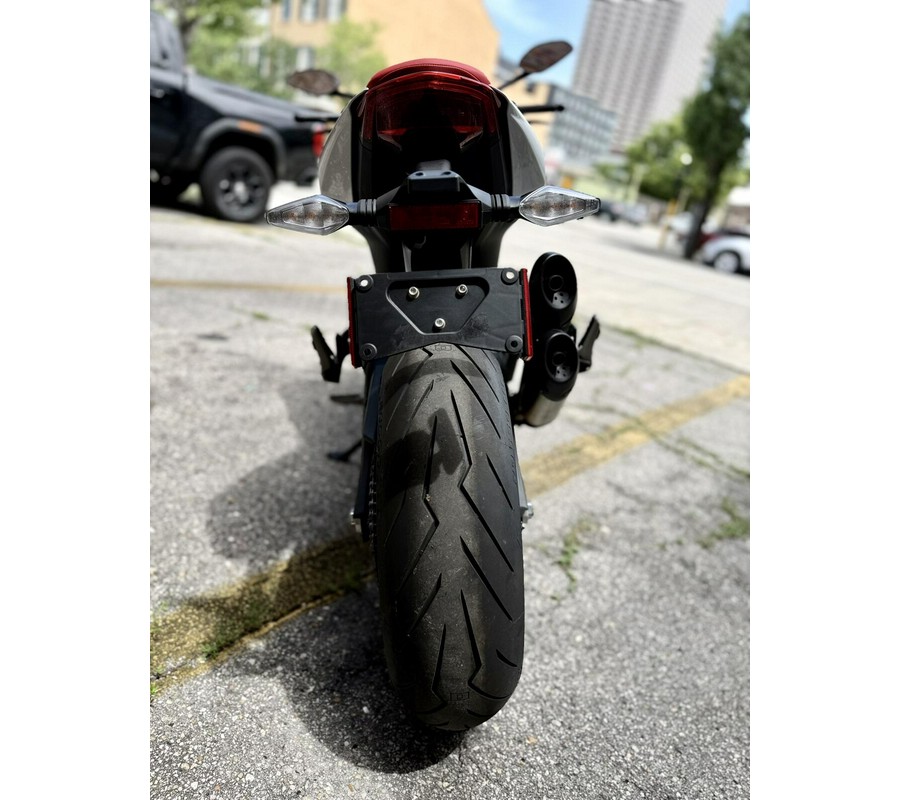 2024 Ducati MONSTER PLUS
