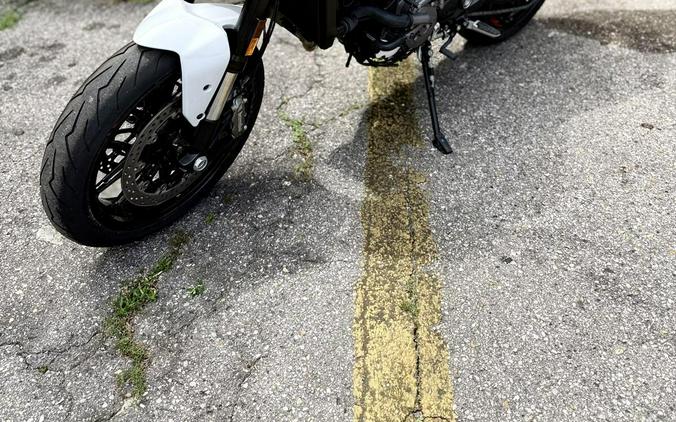 2024 Ducati MONSTER PLUS