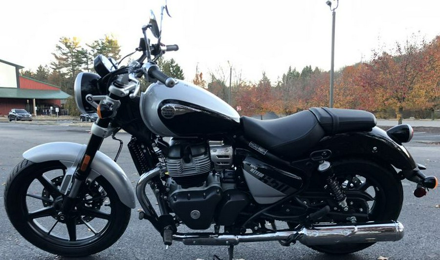 2024 Royal Enfield SUPER METEOR 650 INT GREY