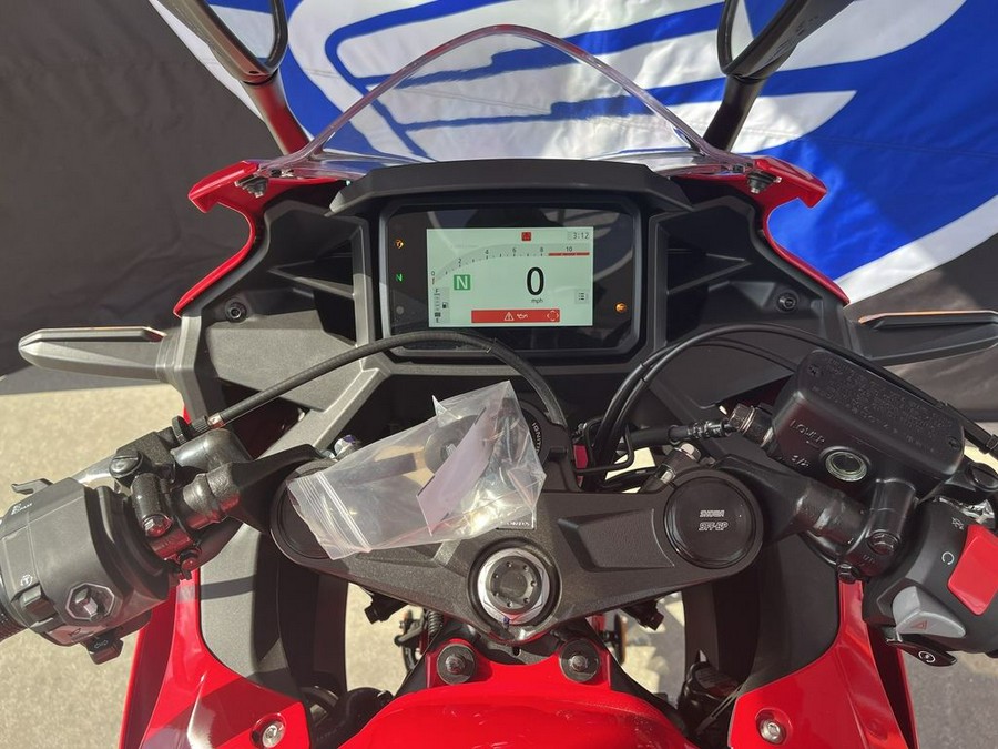 2025 Honda CBR500R ABS