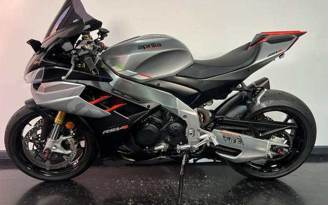 2022 Aprilia RSV4 1100