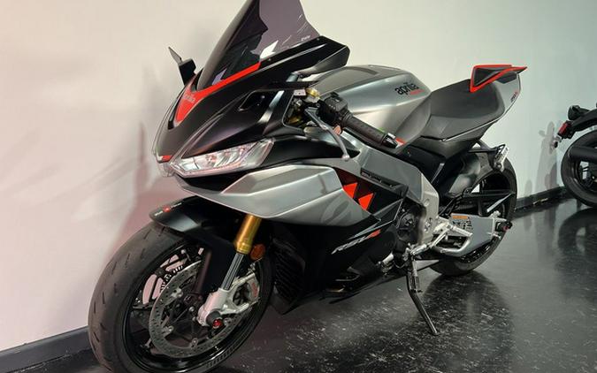 2022 Aprilia RSV4 1100