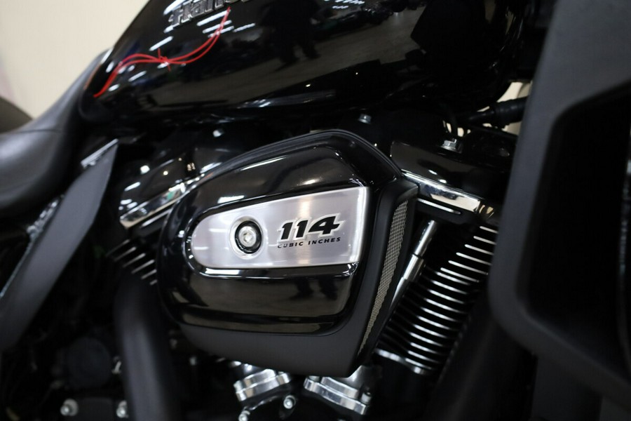 2021 Harley-Davidson® Ultra Limited Vivid Black
