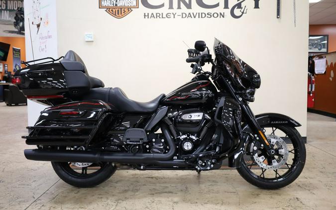 2021 Harley-Davidson® Ultra Limited Vivid Black