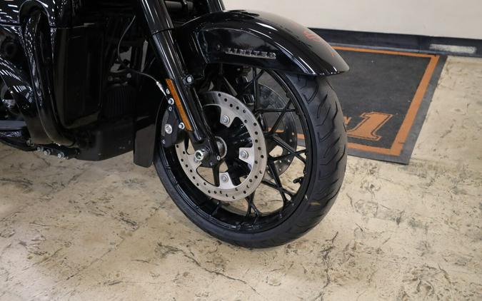 2021 Harley-Davidson® Ultra Limited Vivid Black