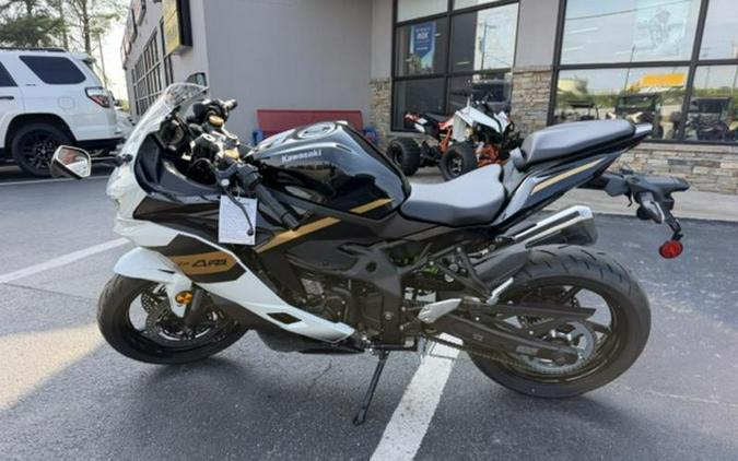 2026 Kawasaki Ninja® ZX™-4RR ABS