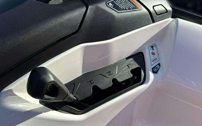 2027 Can-Am OUTLANDER ELECTRIC