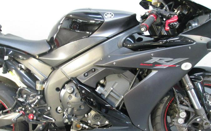 2005 Yamaha YZF R1