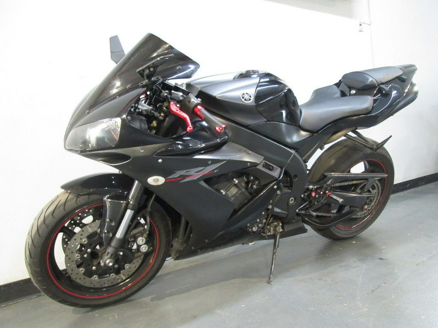 2005 Yamaha YZF R1