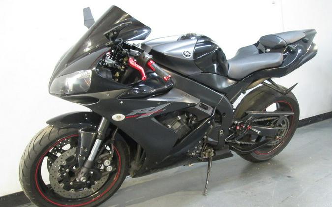 2005 Yamaha YZF R1