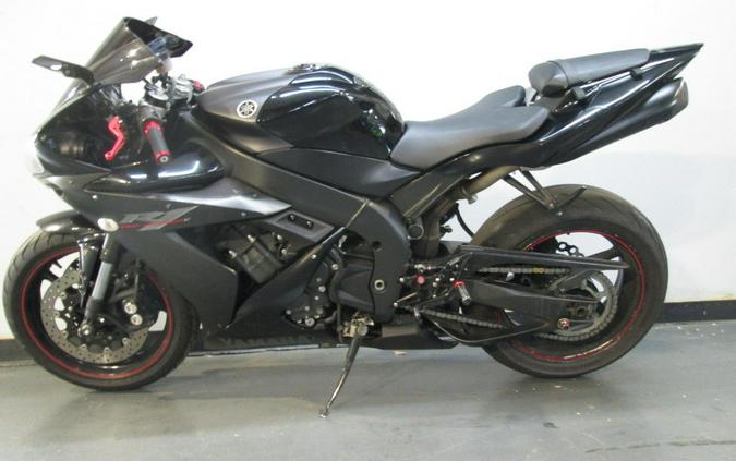2005 Yamaha YZF R1