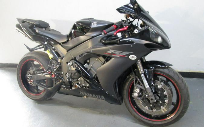 2005 Yamaha YZF R1