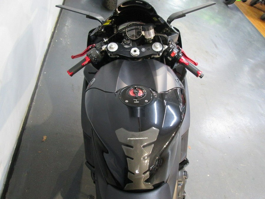 2005 Yamaha YZF R1
