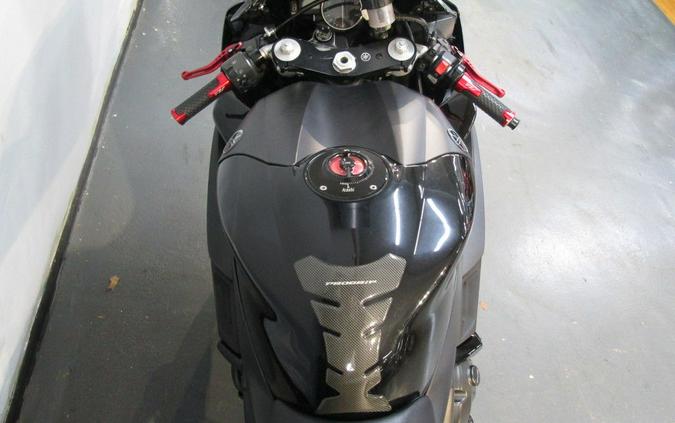2005 Yamaha YZF R1