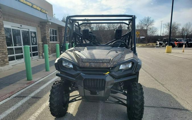 2023 Honda Pioneer 1000-6 Crew Deluxe