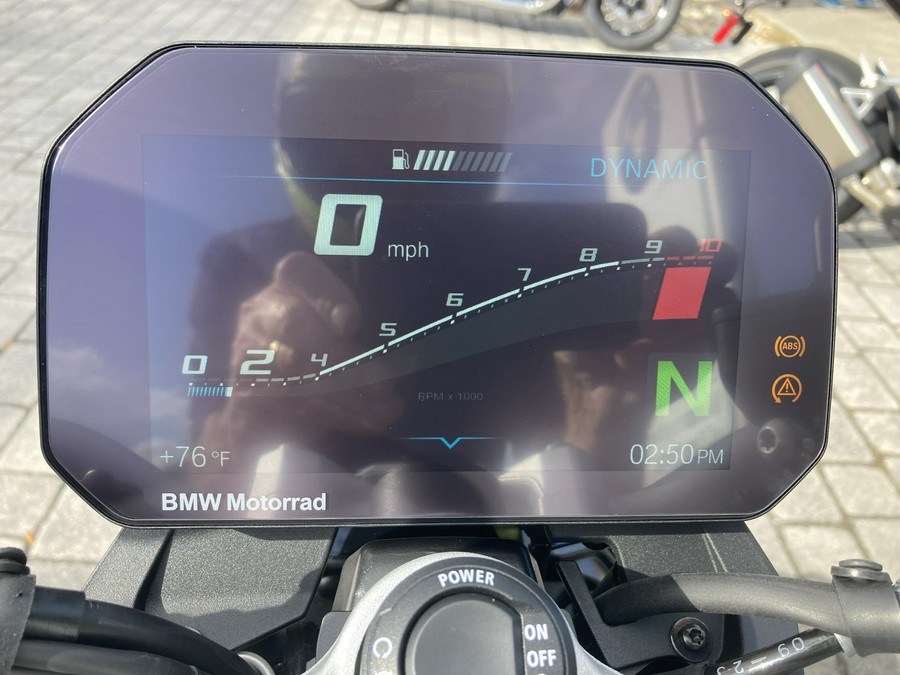 2024 BMW F 900 R