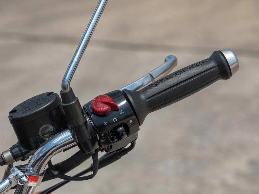 2024 Royal Enfield Twins INT650