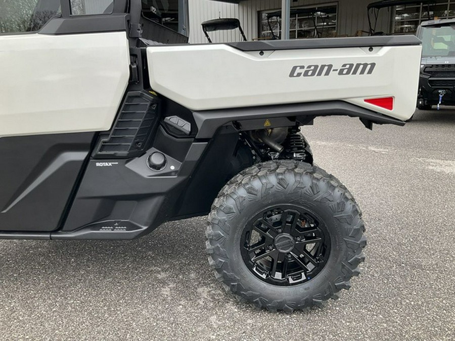 2026 Can-Am Defender Limited HD11