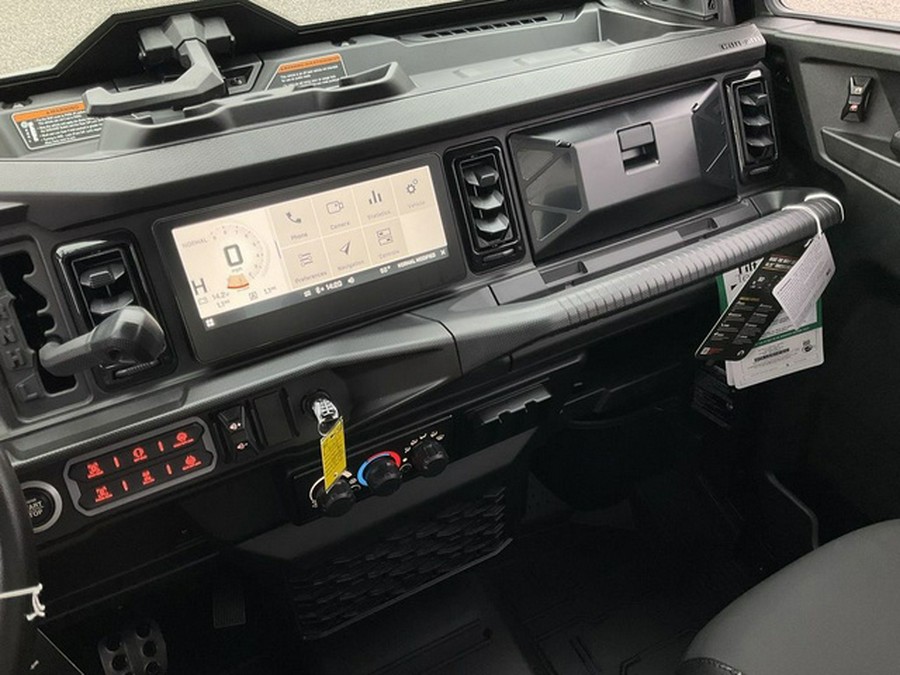 2026 Can-Am Defender Limited HD11