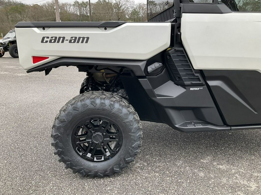 2026 Can-Am Defender Limited HD11