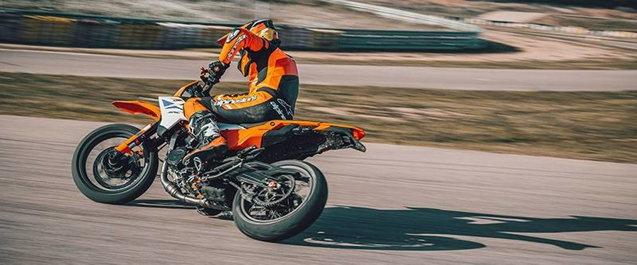2026 KTM 390 SMC R